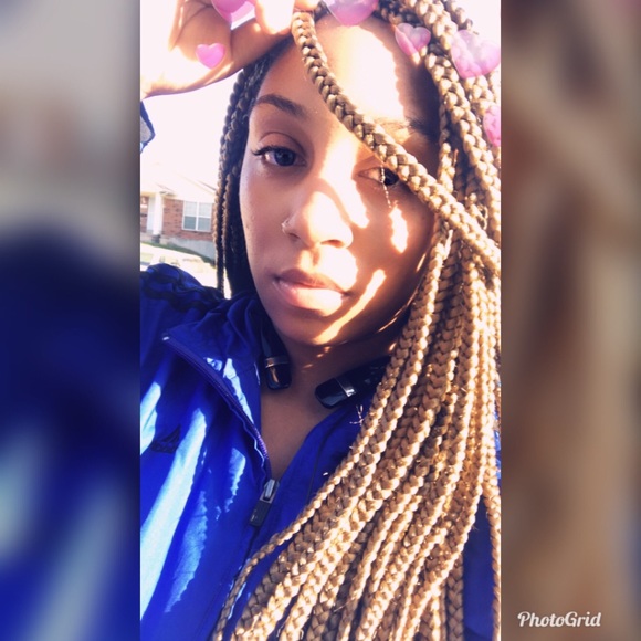 Meet your Posher, Bree - Picture 1 of 1